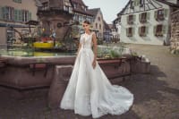 Perfecta — robe de mariée longue tulle dentelle sequins