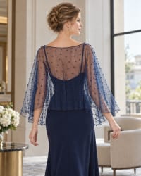 Cape courte en tulle bleu marine transparent ornée de perles