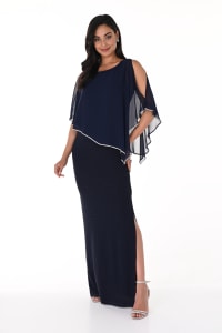 Aleyna — robe longue droite cape mousseline strass fente