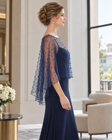 Cape courte en tulle bleu marine transparent ornée de perles