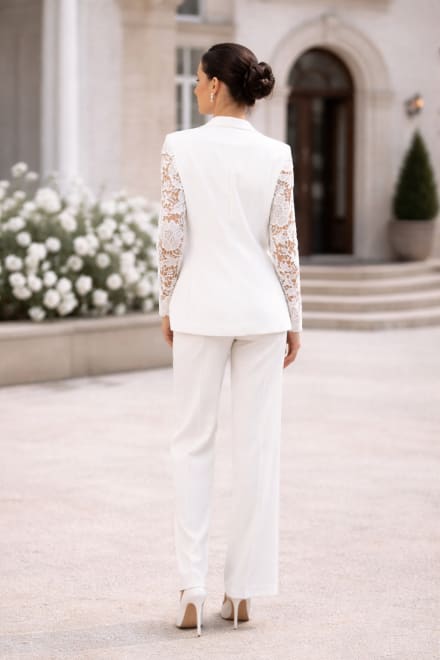 Veste Gloria tailleur cintrée col tailleur revers crantés dentelle manches