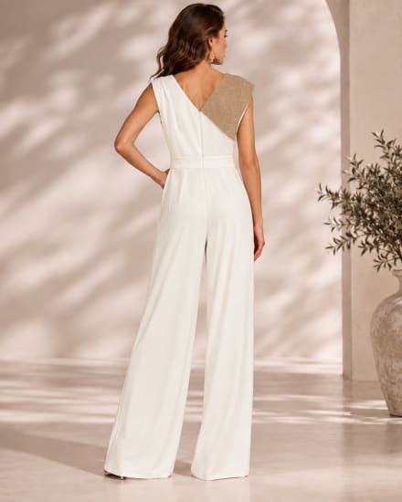 Combinaison pantalon écrue à empiècement doré brodé