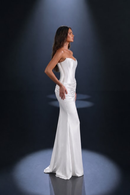 Natasha robe longue bustier fourreau corset baleines drapé taille satinée