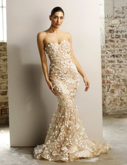  Olana - Robe longue sirène à broderies florales 3D