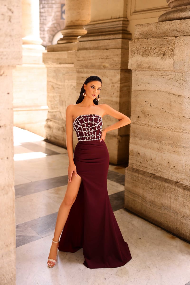 Leni — robe longue sirène bustier strass corsage baleiné fente latérale