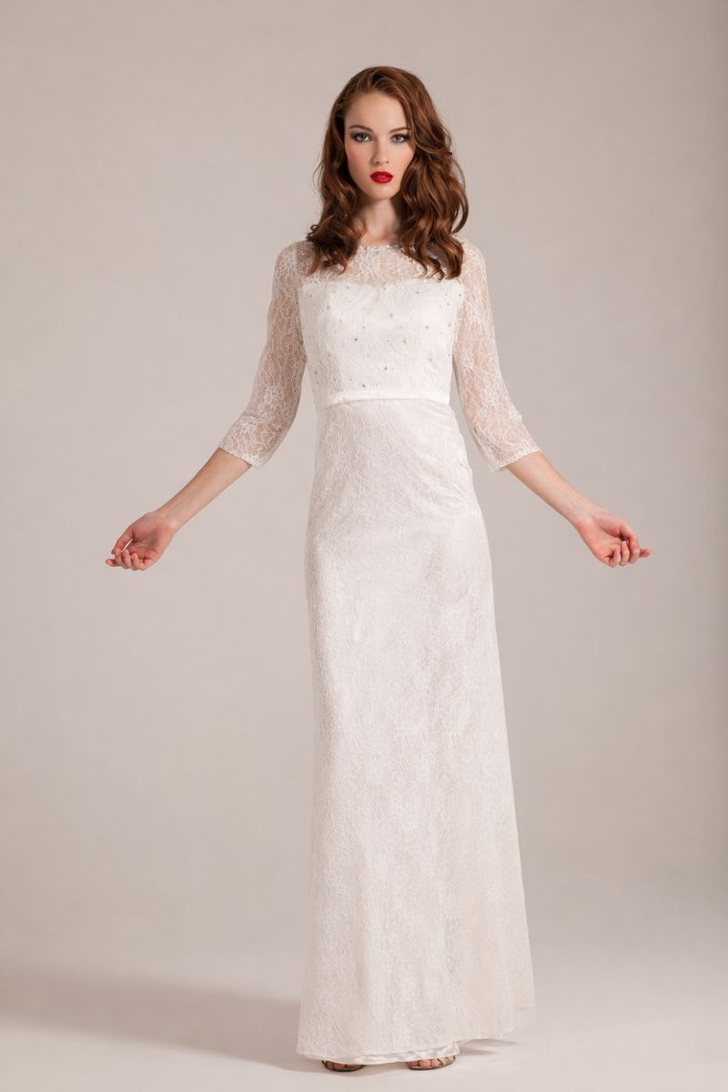 Antoinette — robe de mariée longue droite décolleté perlé manches 3/4 dentelle