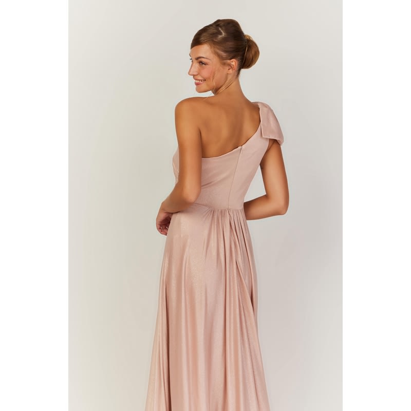 Suzie — robe longue asymétrique nœud épaule scintillante