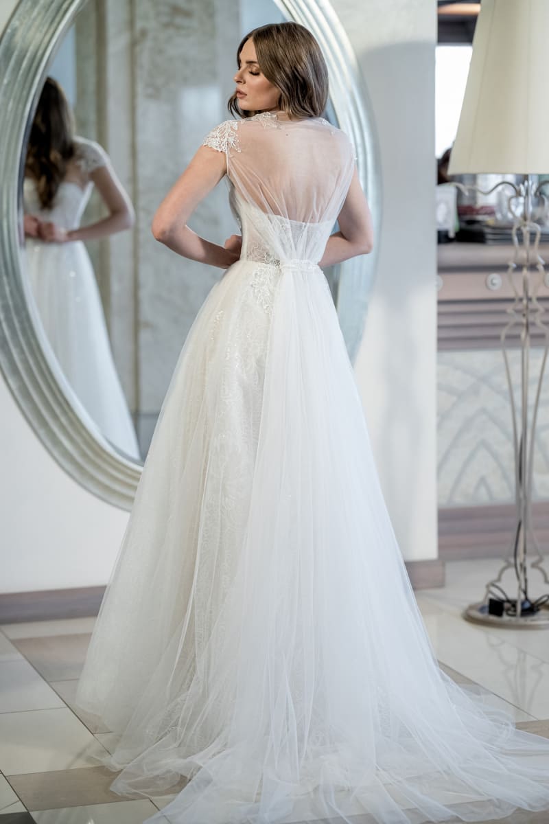 Robin — robe mariée bustier dentelle perles sequins manteau cape