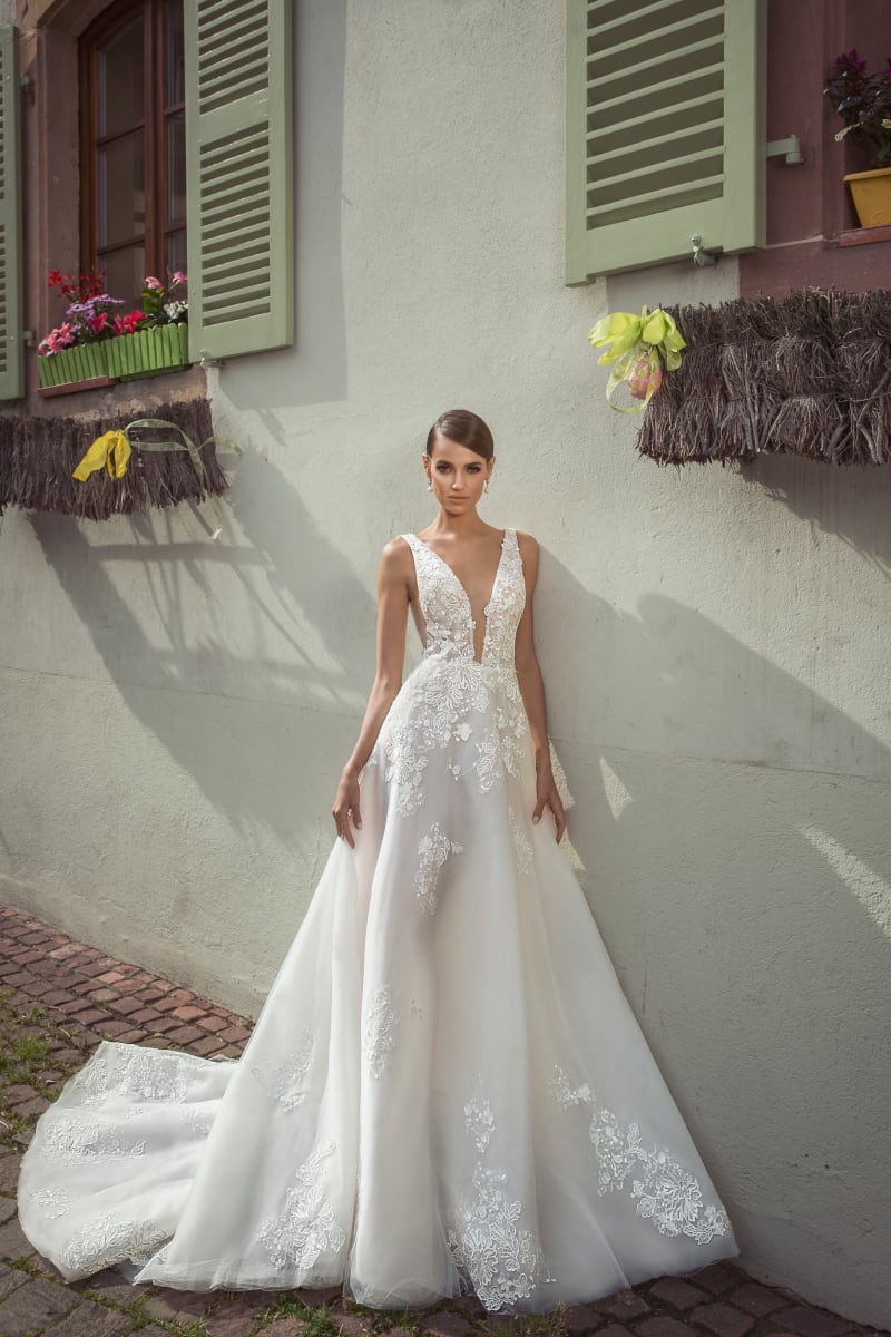 Perfecta — robe de mariée longue tulle dentelle sequins