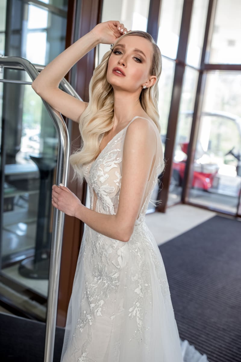 Rosa — robe de mariée longue sirène dentelle sequins traine amovible