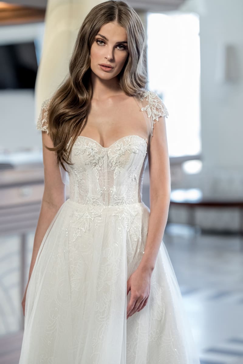 Robin — robe mariée bustier dentelle perles sequins manteau cape
