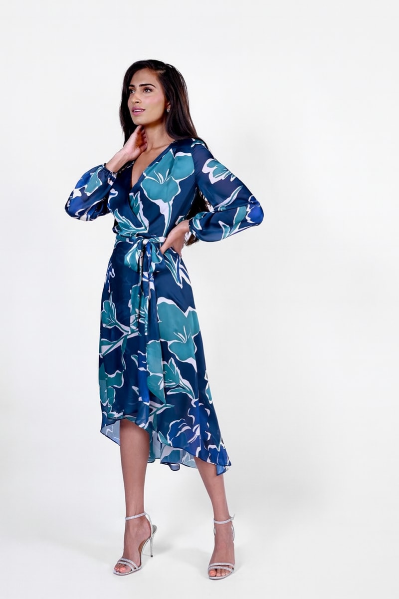 Beryn — robe longueur 3/4 cache cœur manches longues amples