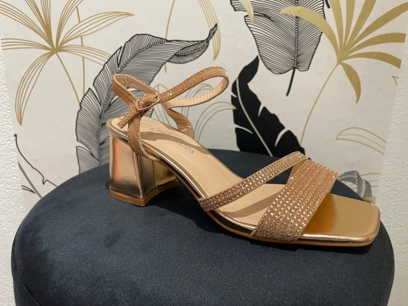 Anastasia — sandales soirée bout carré strass talon 6 cm