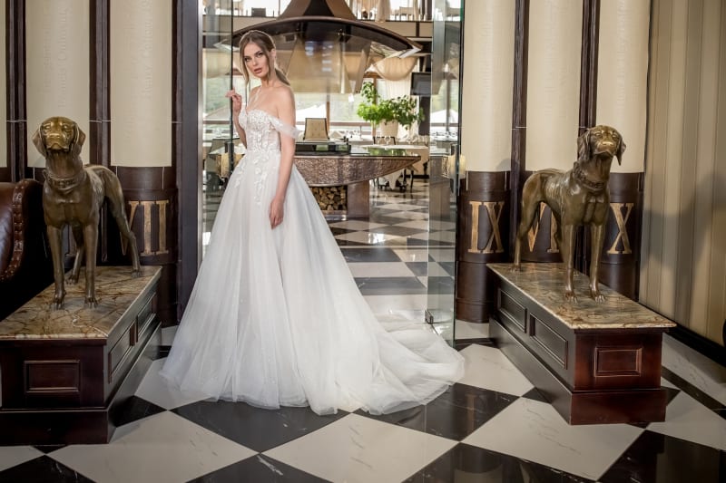 Ronald — robe de mariée longue bustier tulle dentelle paillettes traine