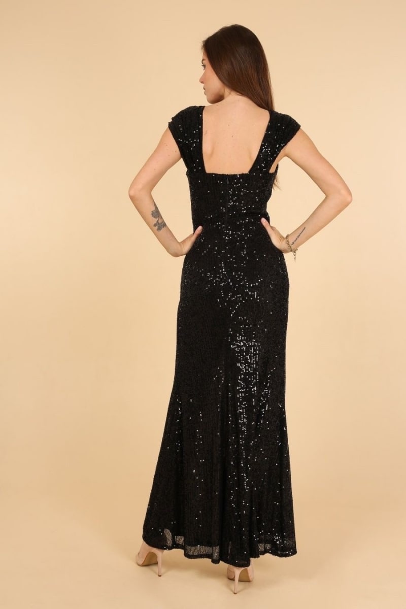 Ezia — robe longue sequins décolleté bateau plissé taille jupe fendue