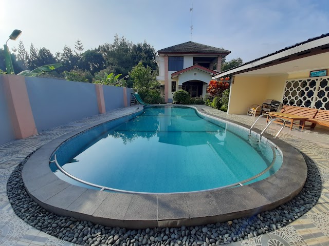 Foto utama Villa Magdalena Cipanas