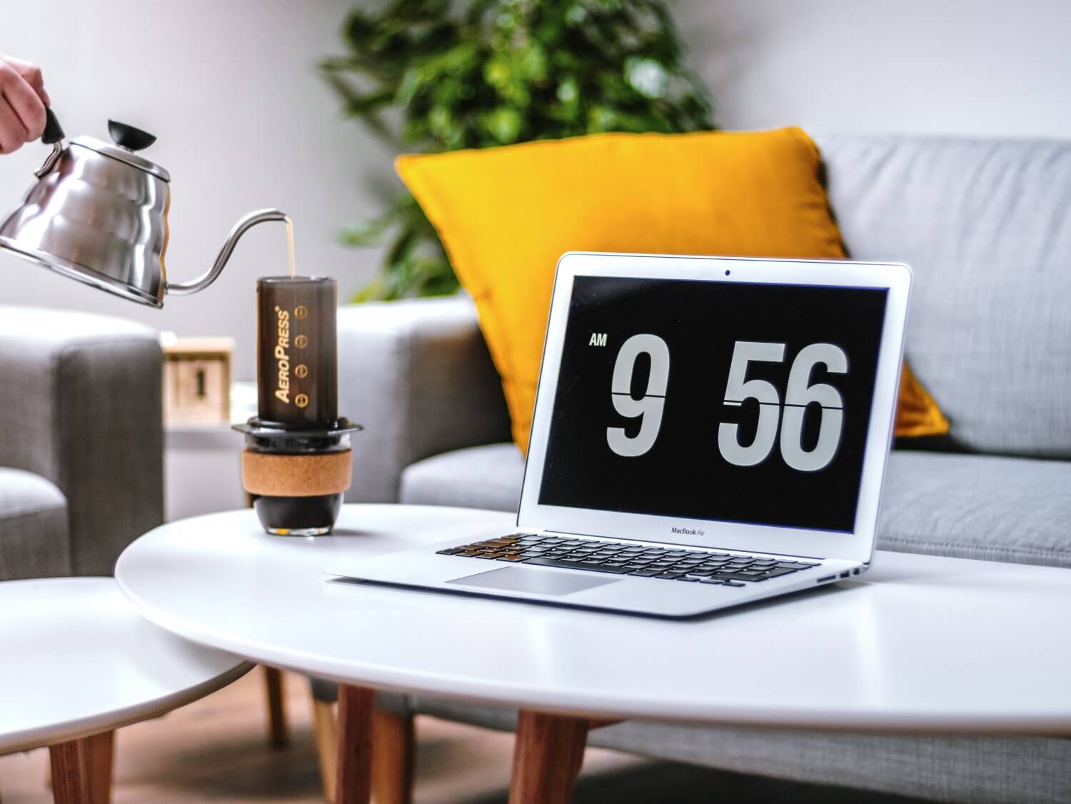 25 Work From Home Gift Ideas: Chairs, Desks, Webcams, and