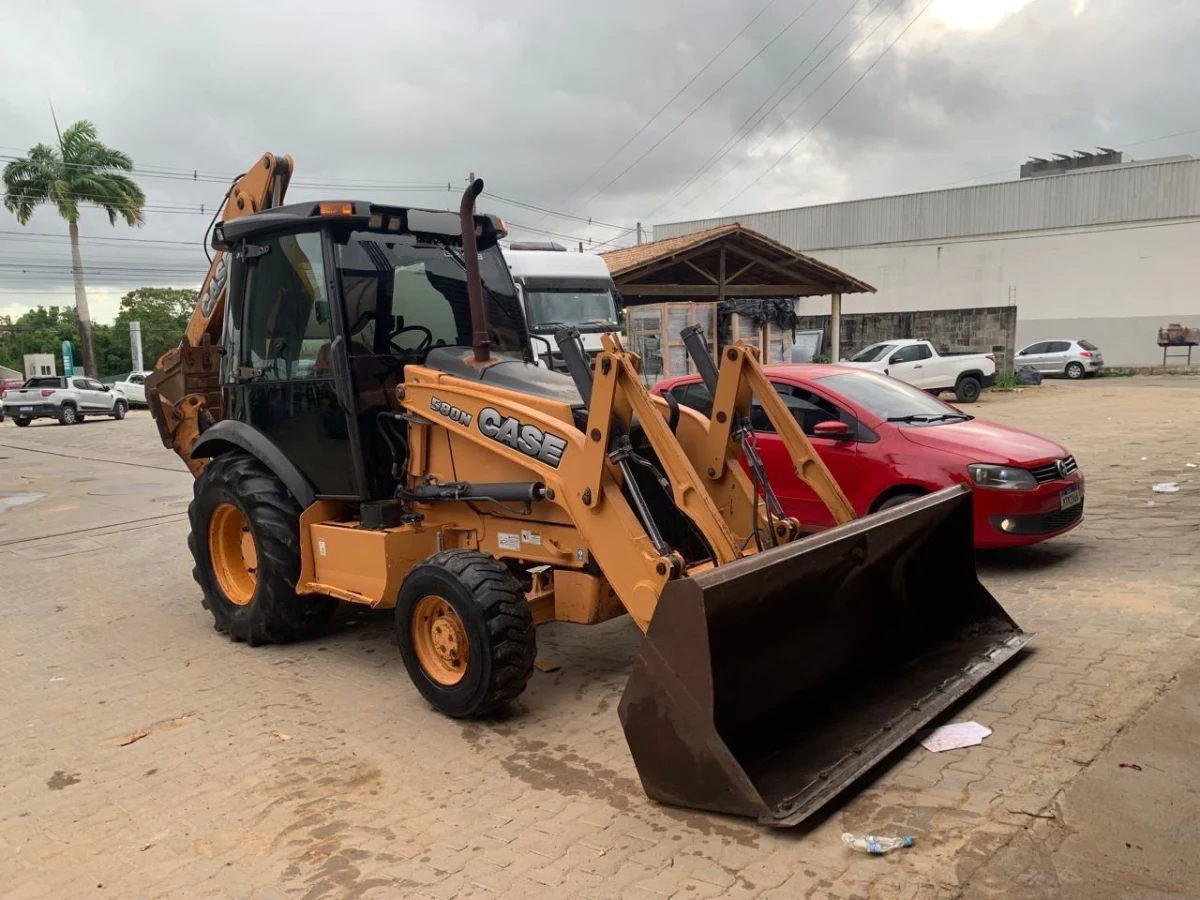 Case 580N