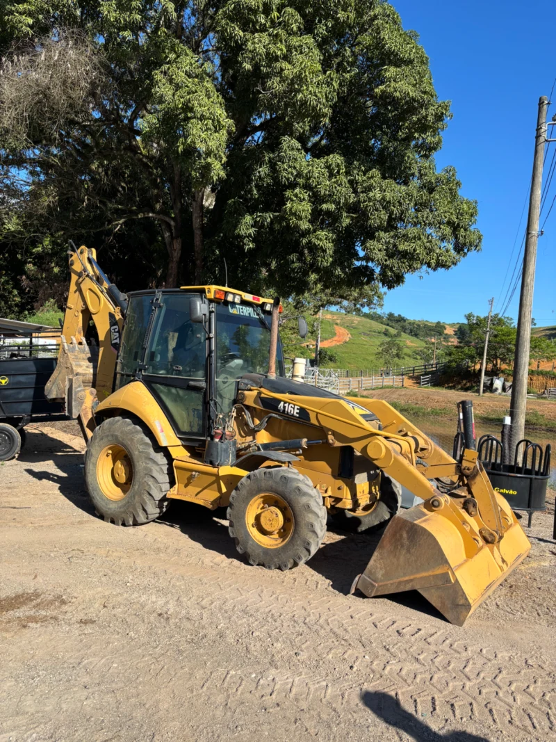 Foto de Caterpillar 416E 2013 - Usada à venda Vitória ES | Tião Máquinas