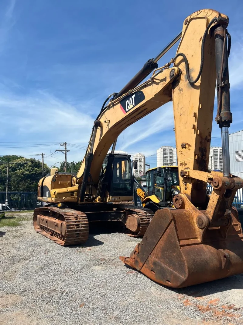 Foto de Caterpillar 330D 2011 - Usada à venda São Paulo SP | Tião Máquinas
