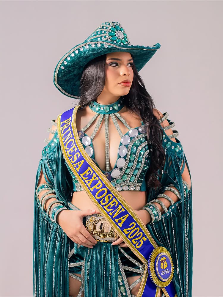 Vitória Cardoso - Princesa Exposena 2025