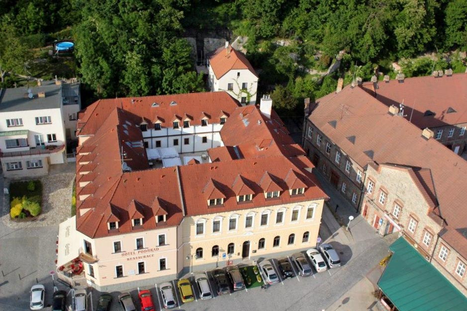 Snímek 16
