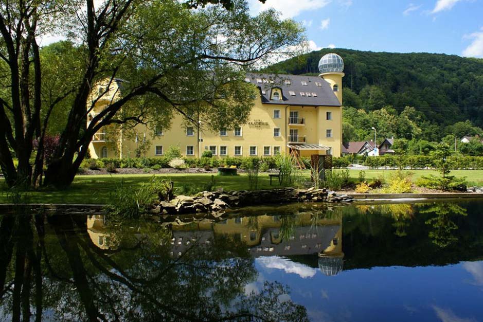 Snímek 1