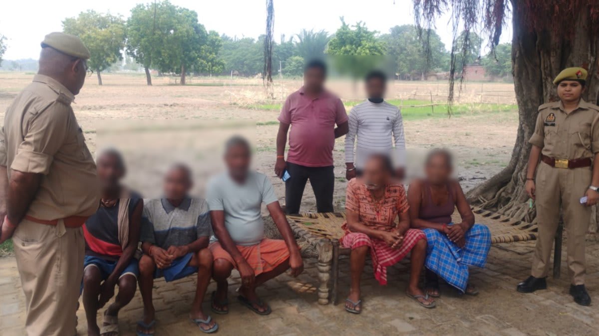  ग्रामीणों से सीधा संवाद, साइबर अपराध से बचाव और सुरक्षा को लेकर किया जागरूक, जनसंवाद कार्यक्रम में सुनीं ग्रामीणों की समस्याएं