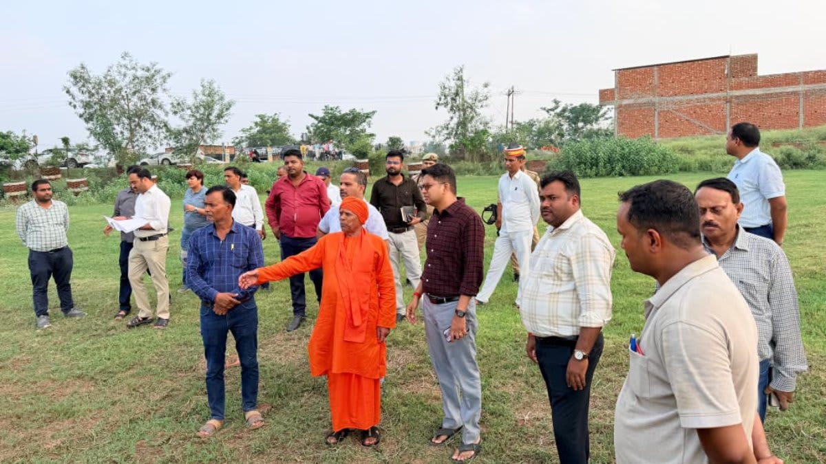 कपिलवस्तु में कार्यक्रम स्थल का निरीक्षण, व्यवस्थाएं समय पर पूरी करने के निर्देश