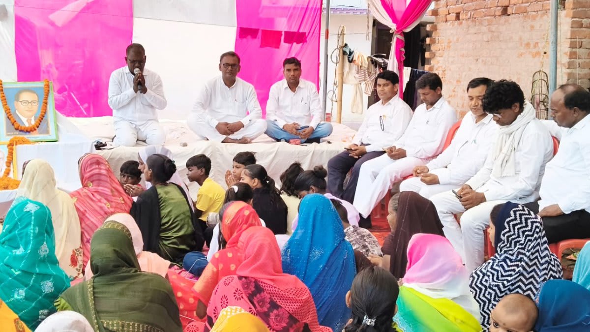  इटवा के खैराखास में उठी कुरीति के खिलाफ आवाज, लोगों ने सामूहिक शपथ लेकर किया बहिष्कार