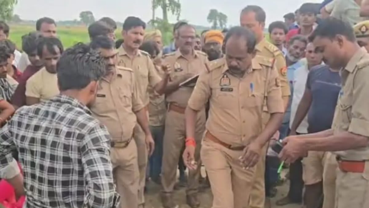 मां बोली- प्रेम-प्रसंग में बेटे की हत्या कर शव टांगा गया