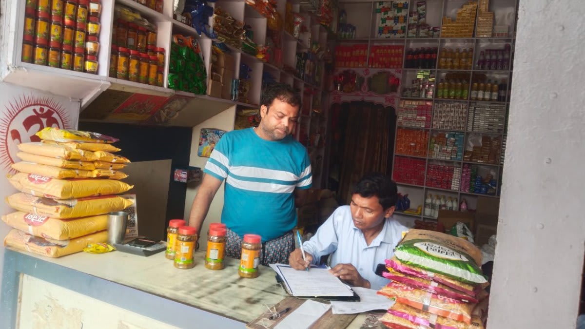 गंदगी मिलने पर चेतावनी; जांच के लिए 3 नमूने सील