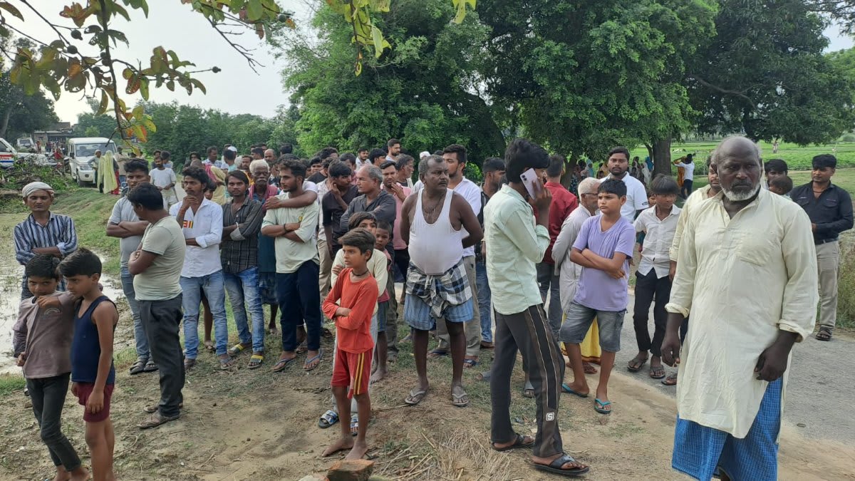 अब कमरे की जमीन के नीचे मिली दुल्हन की लाश, दहेज हत्या का केस दर्ज, पति समेत 3 नामजद