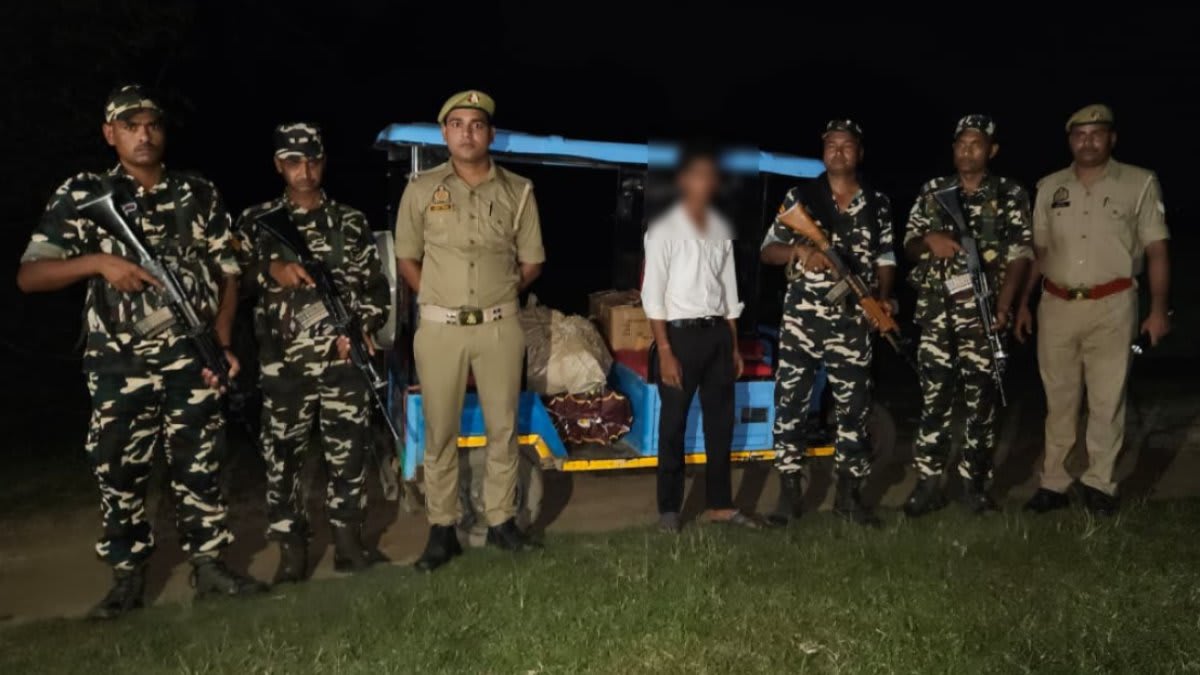 SSB-पुलिस की संयुक्त कार्रवाई में आरोपी दबोचा, सामान कस्टम के हवाले
