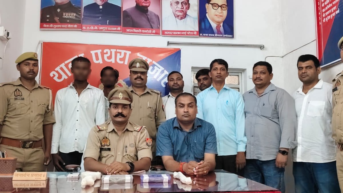 औजार और 12,600 रुपए बरामद; दोनों पर पहले से कई केस दर्ज