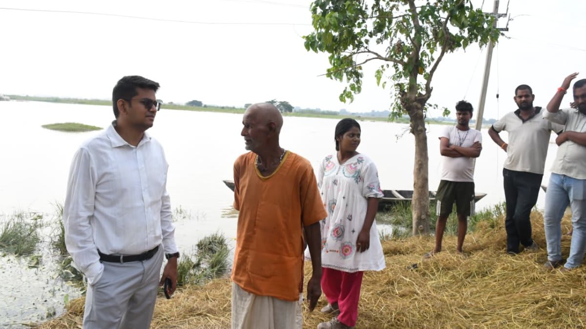  संगलदीप-बैरवानानकार में ग्रामीणों से जाना हाल, फसल सर्वे और राहत वितरण के निर्देश
