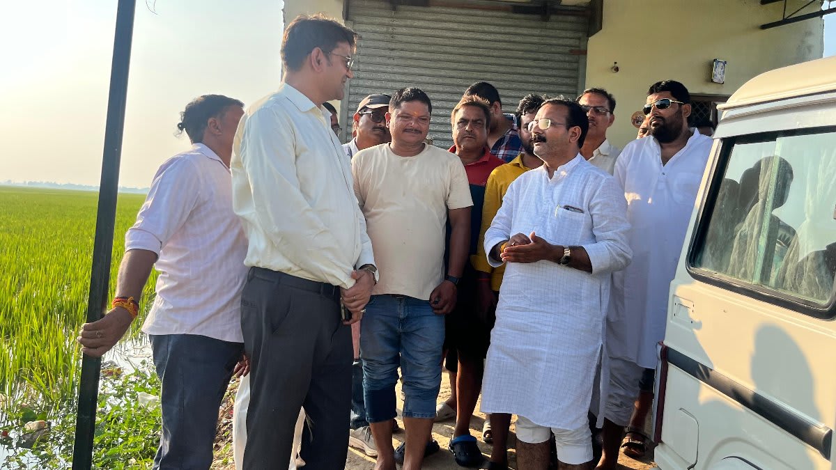तेनुई से बामदेई तक ग्रामीणों का दर्द सुना, नाव और फसल मुआवजे के निर्देश