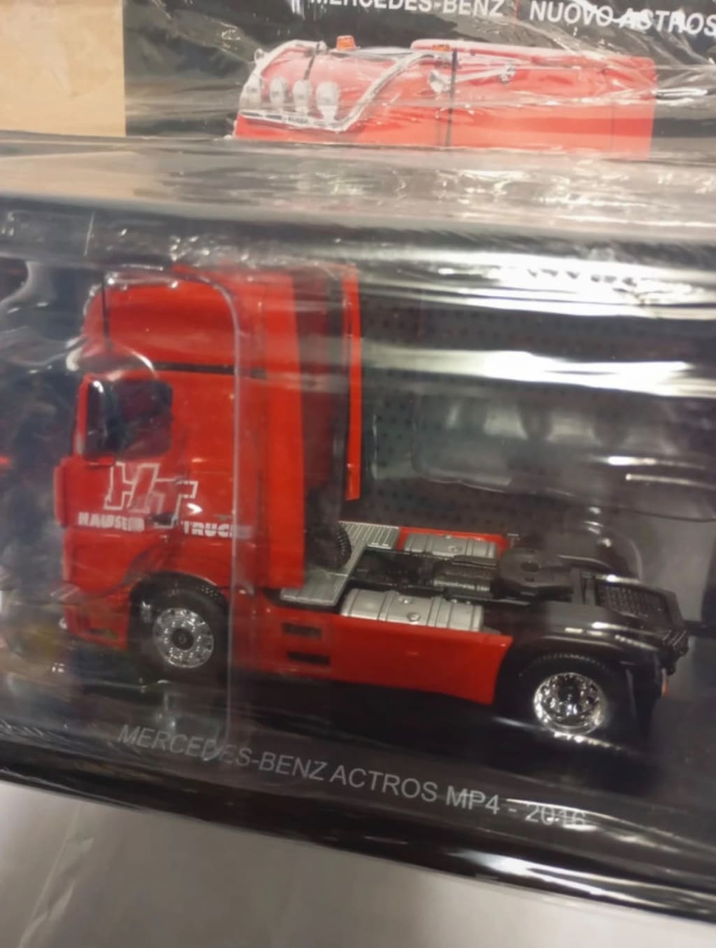 TRUCK TUNING N.41 Camion Mercedes-Benz Actros MP4 - Haussel Truck 2016 HACHETTE MERCEDES scala 1-43