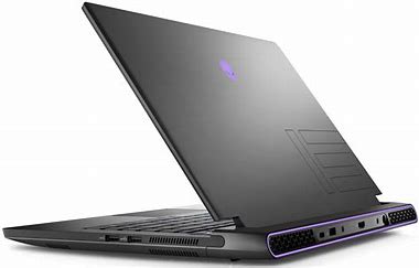 Alienware M15 R7 (Intel Core i7 12th, 16GB RAM, 512GB SSD) 3
