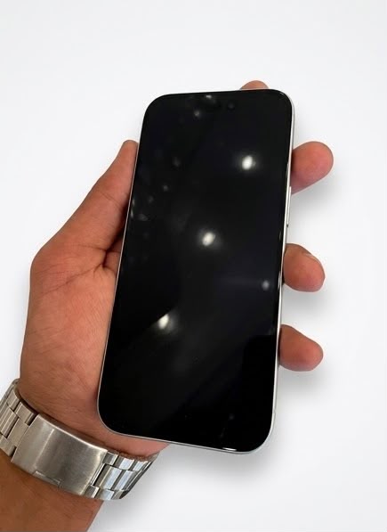 Iphone 15 - 4