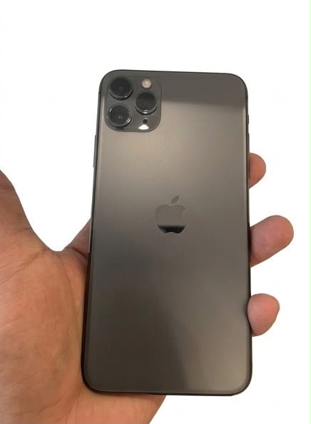 Iphone 11 Pro max  - 4
