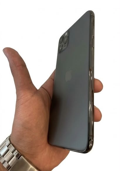 Iphone 11 Pro max  - 2