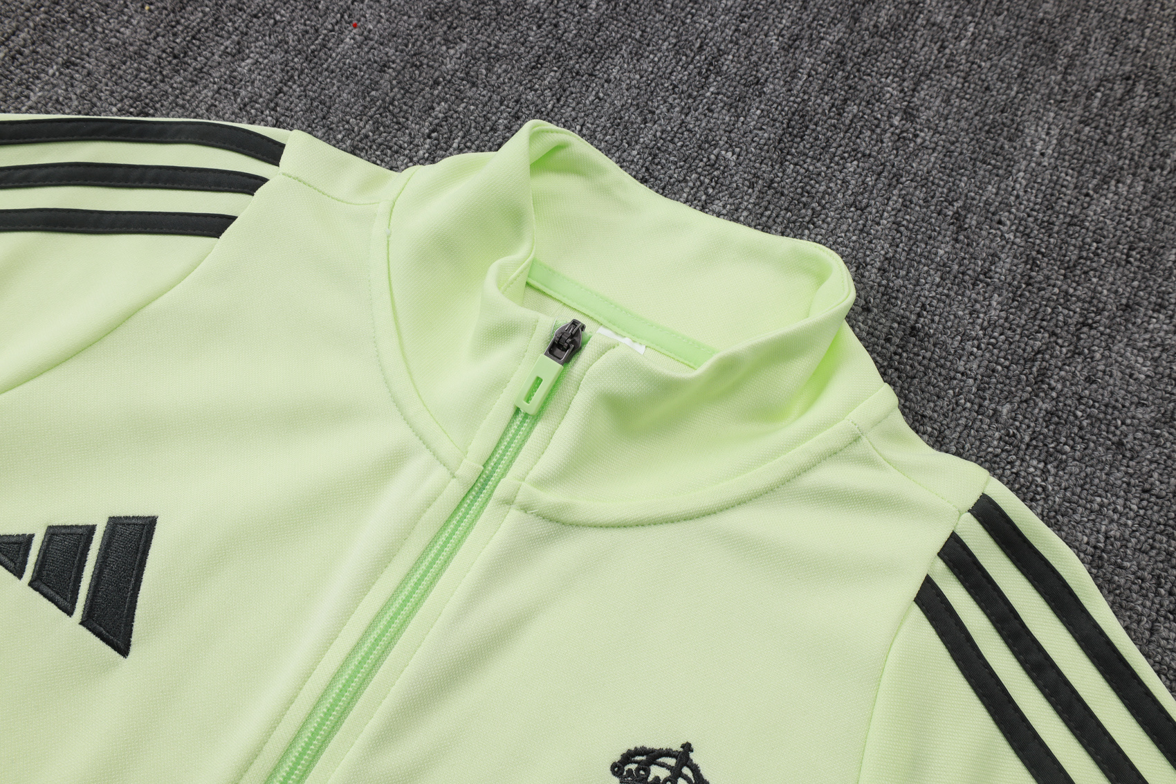 Real Madrid Chandal 2026 miniatura 2