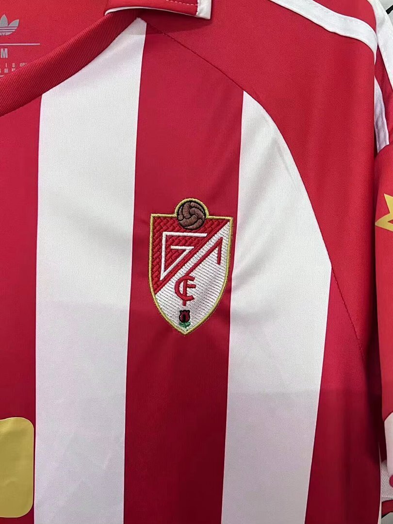 Granada CF Retro 2026 miniatura 3