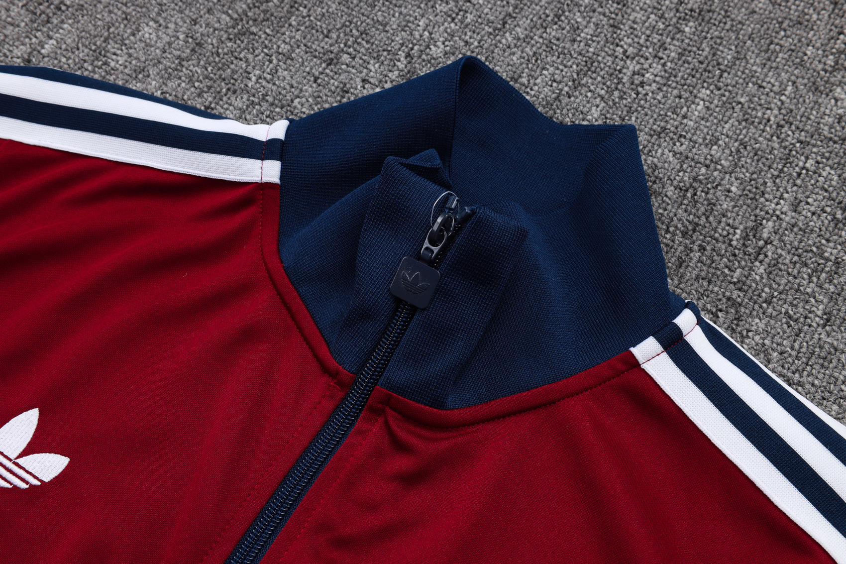 Arsenal chandal 2026 miniatura 2