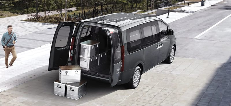 STARIA Cargo - cotiza ahora