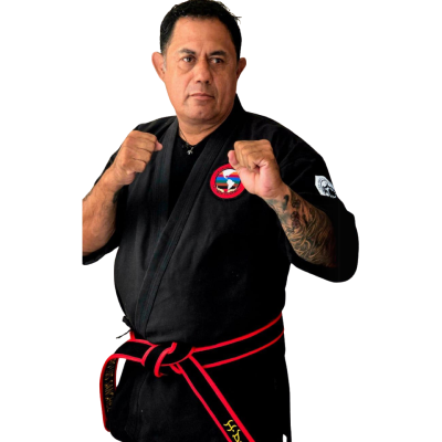 Foto en primer plano del profesional Luis Sanchez miembro del dojo OKAMI