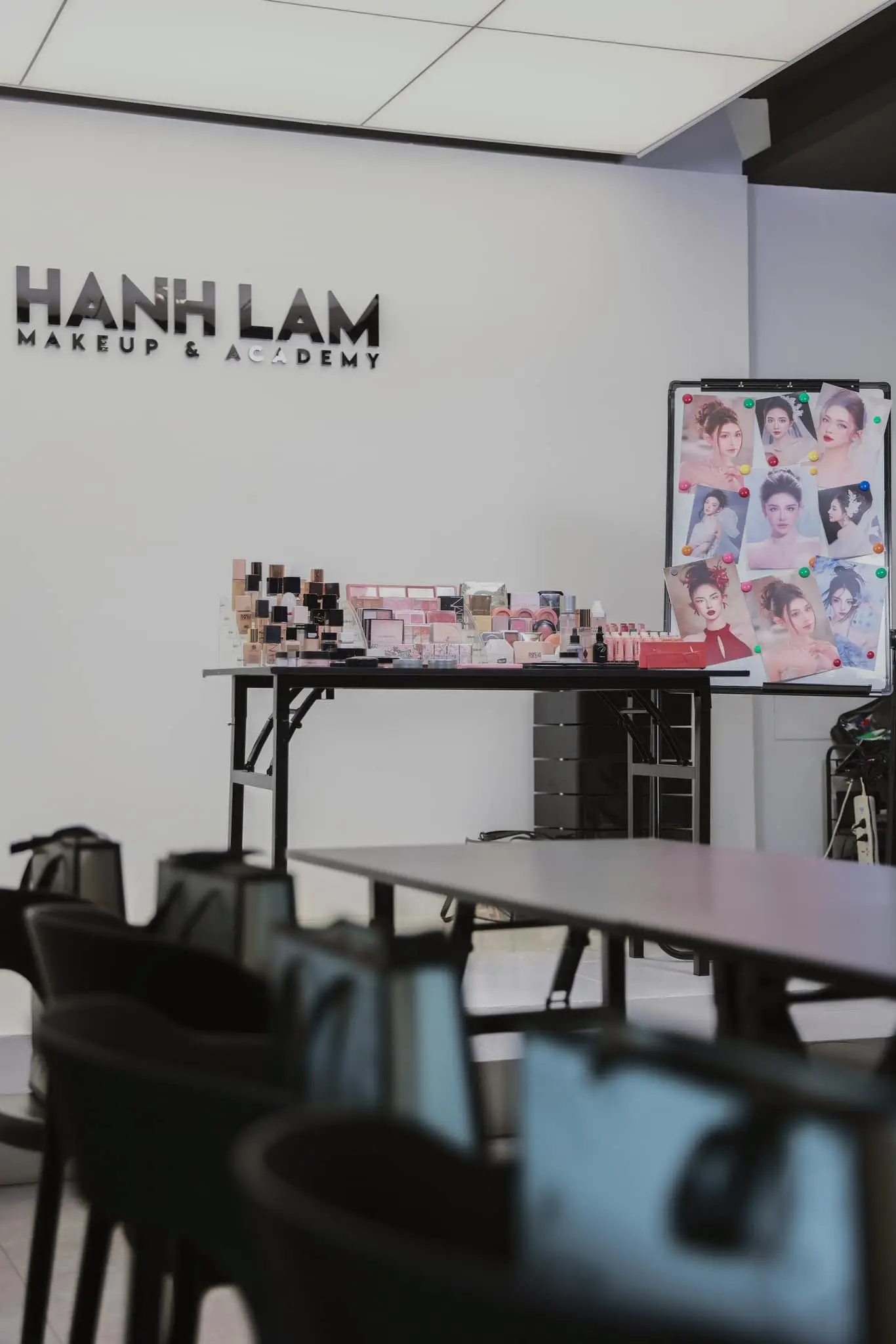 huong dan do makeup co ban cho nguoi moi bat dau 6868eda2daa28 6868eda3641c2