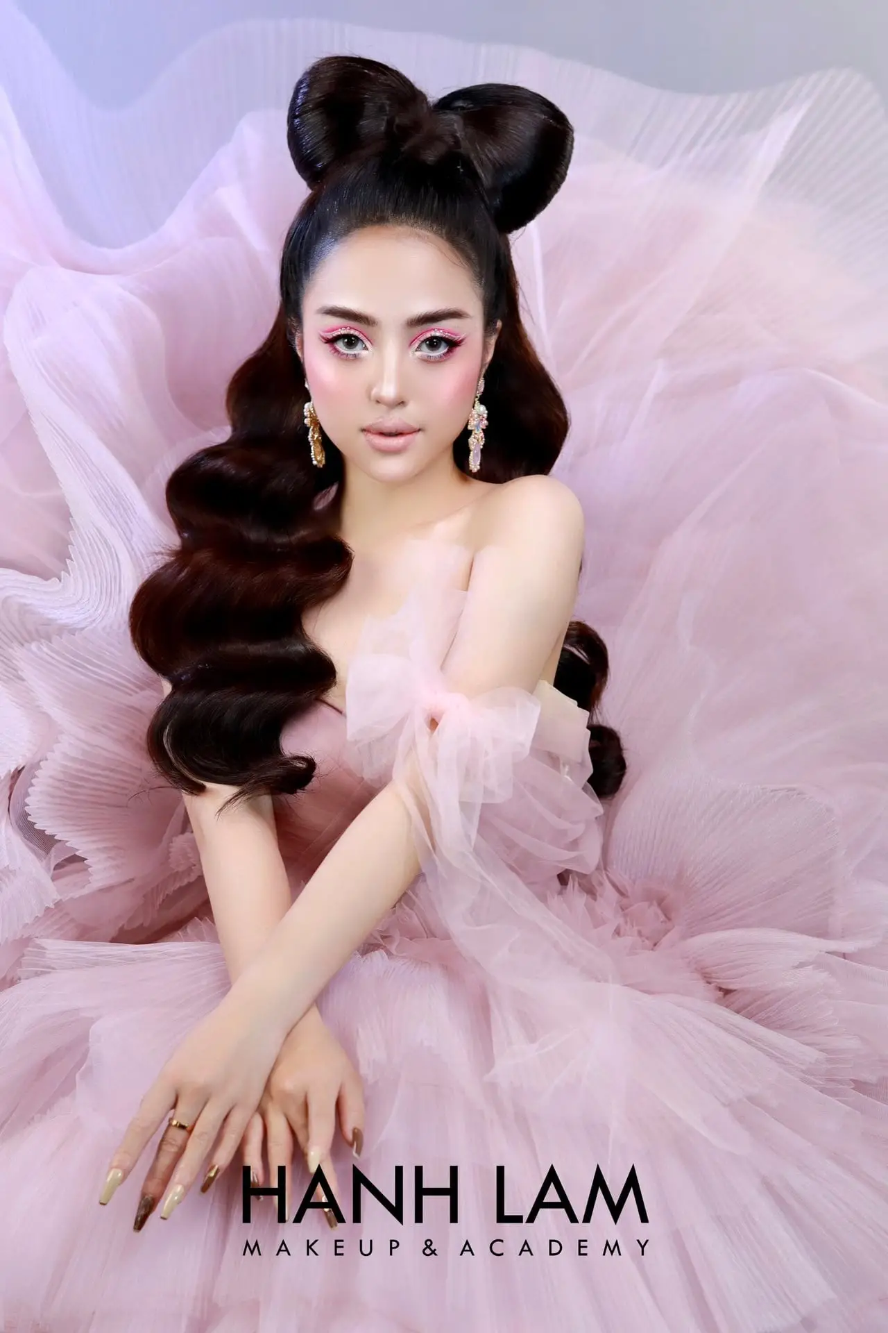 chia se bi quyet makeup douyin cho lan da hoan hao 68cd6c4e0c561 68cd6c4e91bfa