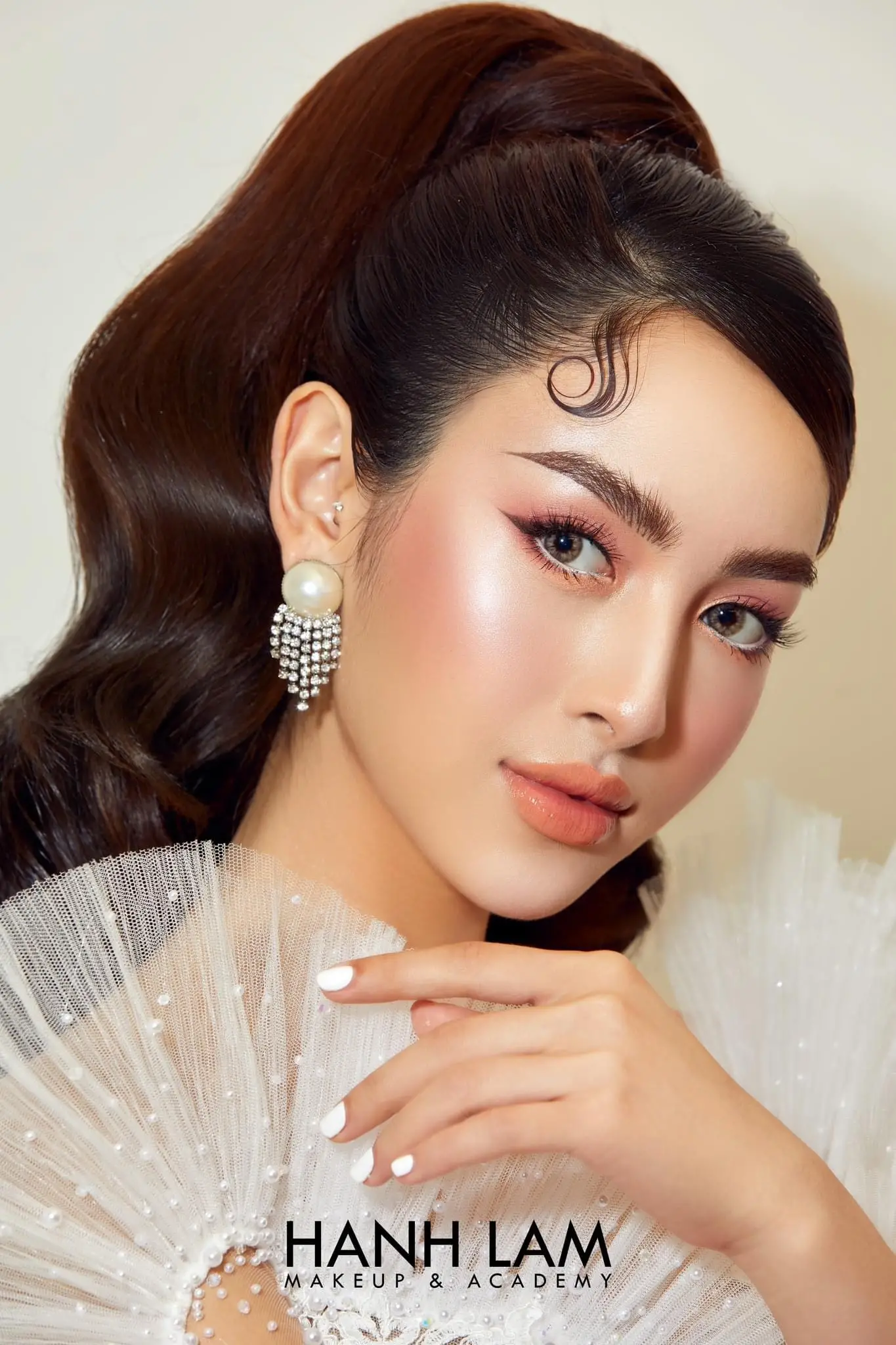 chon chuyen gia trang diem co dau uy tin va chuyen nghiep 69172e92e9565 69172e93b1626